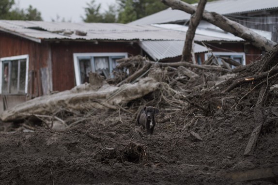 RIO BLANCO: Afectados tras erupcion del Volcan Calbuco