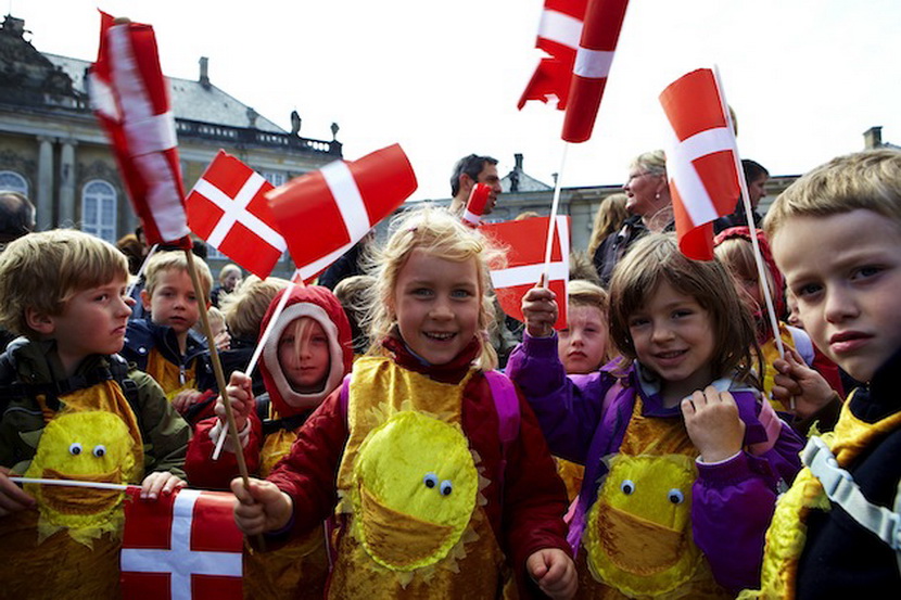 COPENHAGEN, DENMARK - APRIL 16: People gather at Christian IX’s Palace, Amalienborg to celebrate Queen Margrethe II of Denmark's 69th birthday on April 16, 2009 in Copenhagen, Denmark. (Photo by Schiller Graphics/Getty Images)