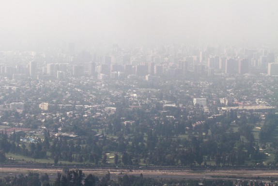 15 de Diciembre del 2016/SANTIAGO Fotografias  de Santiago Cubierto por el Humo, producto de los Incendios Forestales aledaños a la Capital. FOTO: RODRIGO SAENZ/AGENCIAUNO