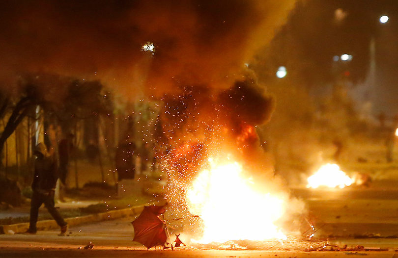 11 De Septiembre Seis Carabineros Heridos Y Más De 40 Detenidos