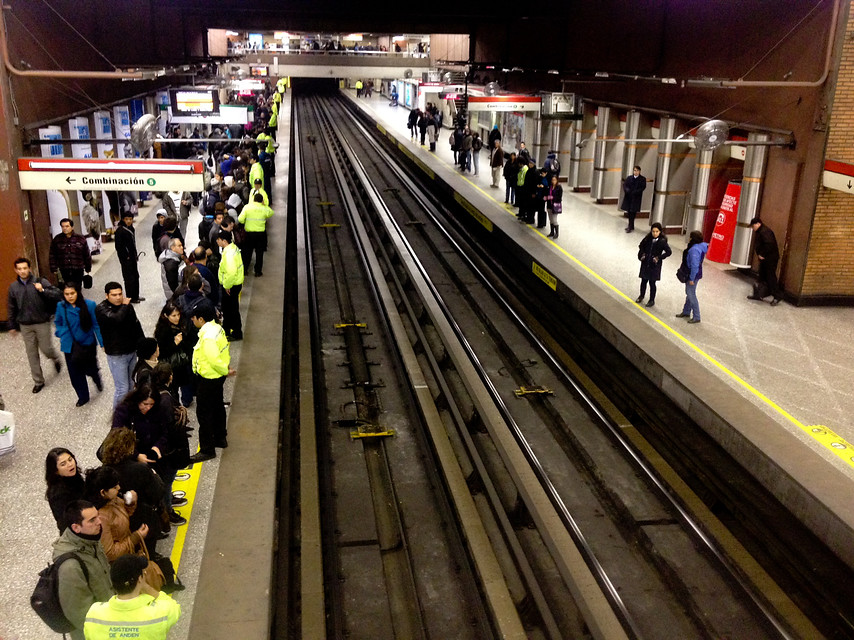 Metro Pajaritos