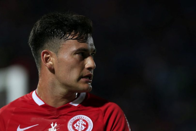 Charles Aránguiz: Inter de Porto Alegre confirma que ...