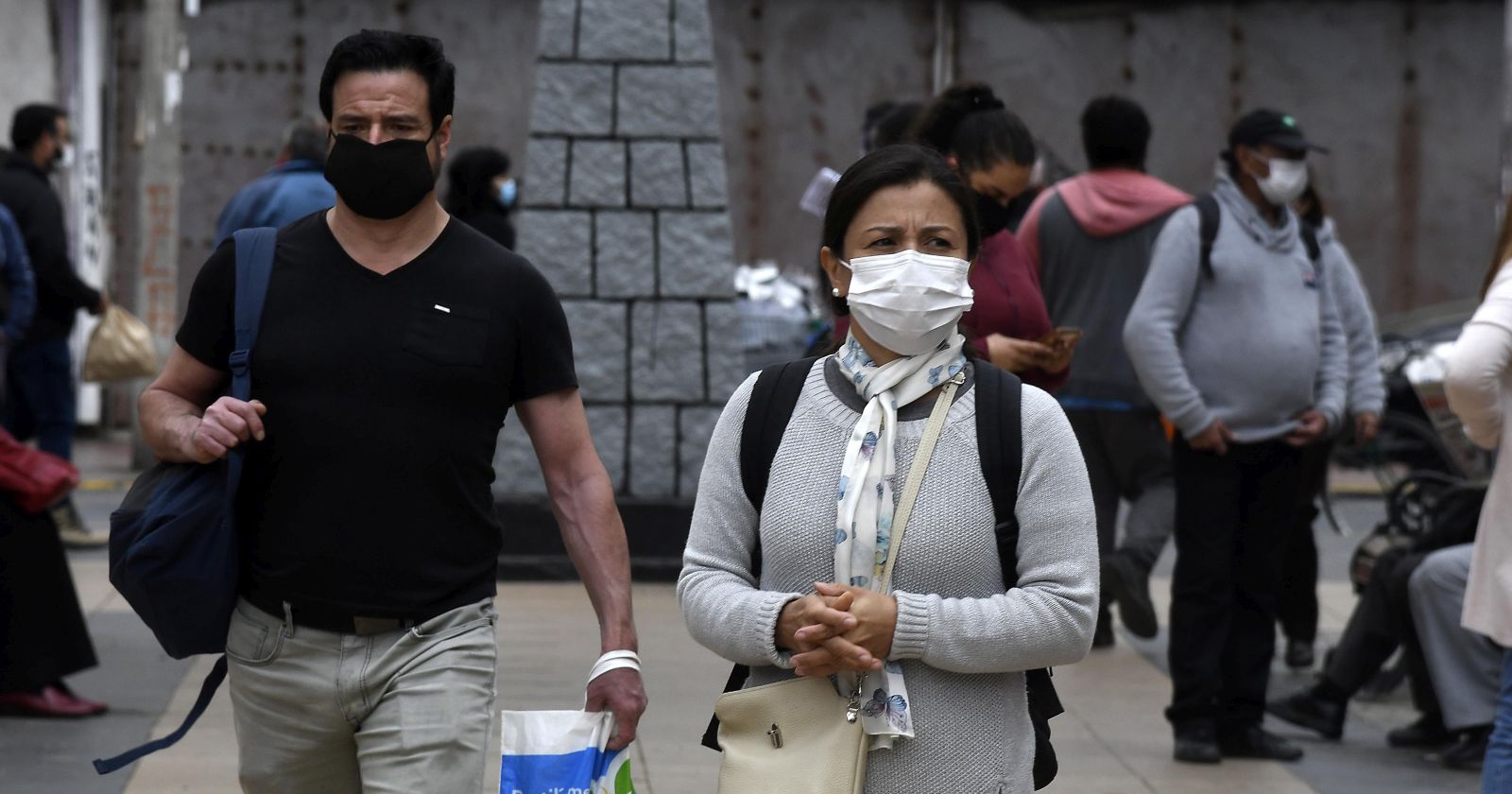 mascarilla en la casa