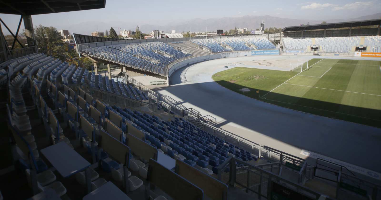 permiso fútbol entrenamientos deportistas