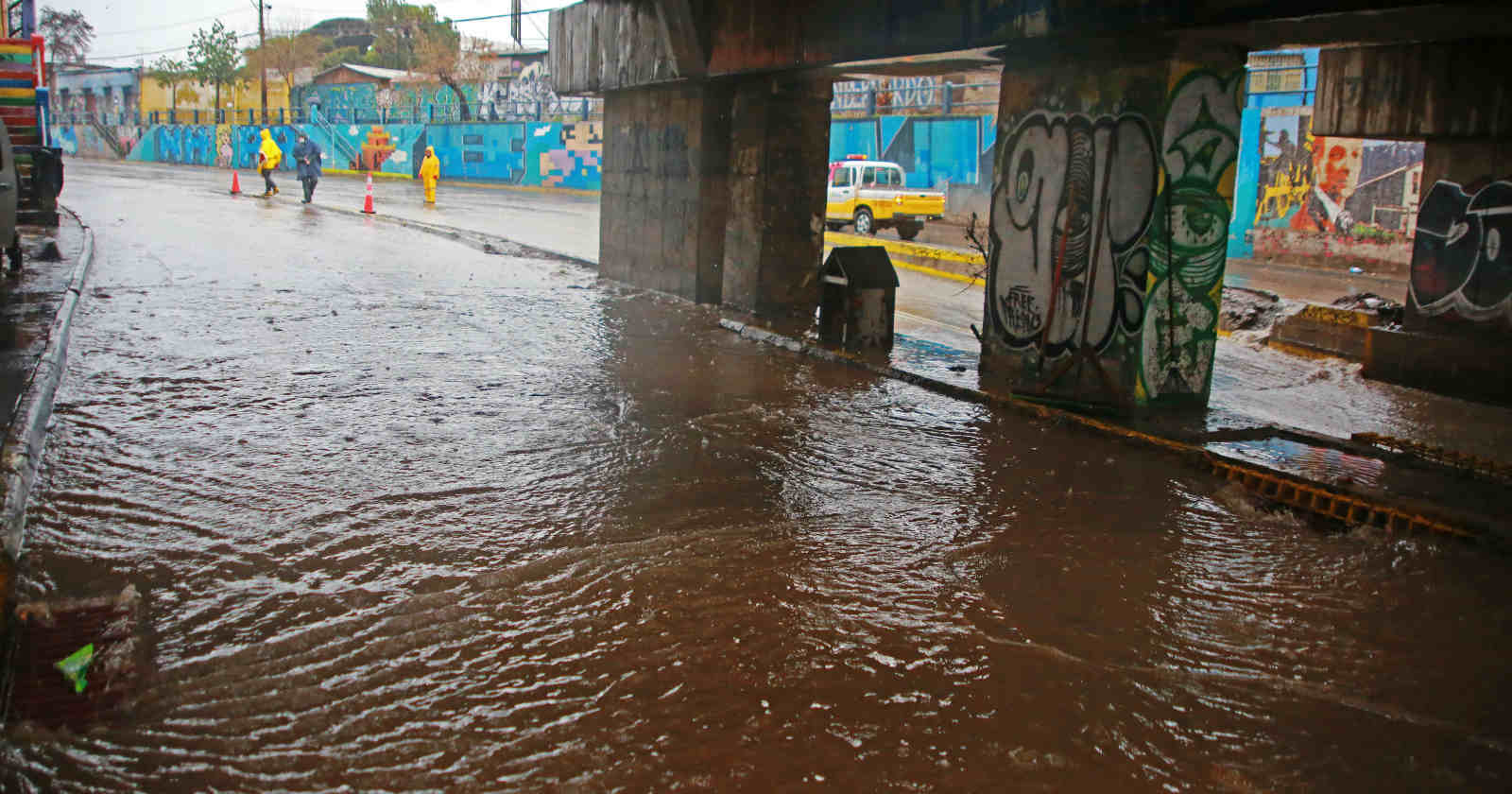 MOP agua caída