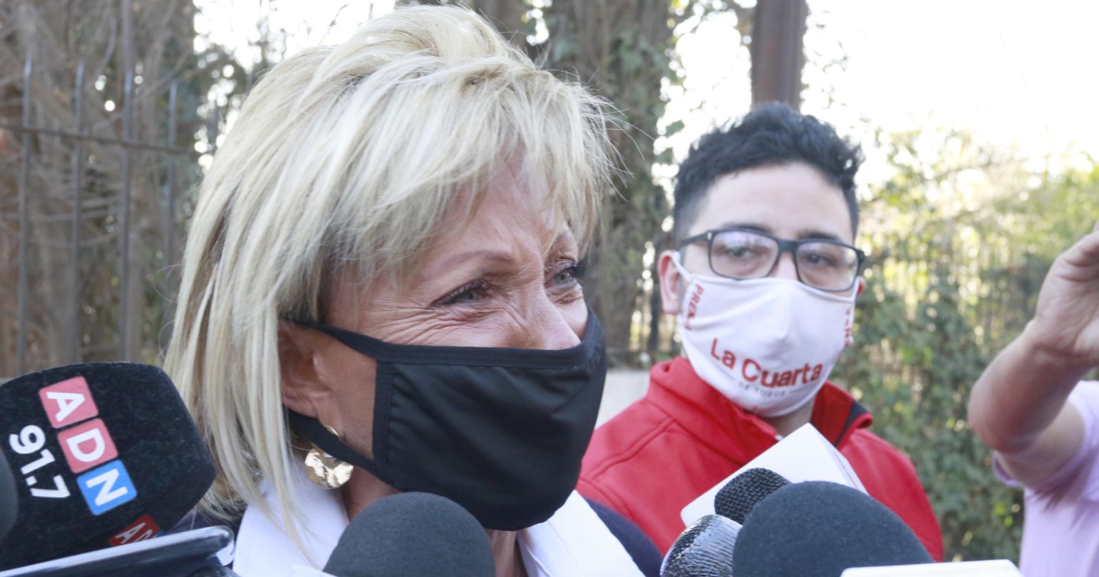 Raquel Argandoña visita a Nano: "Hasta al perro lo sueltas ...