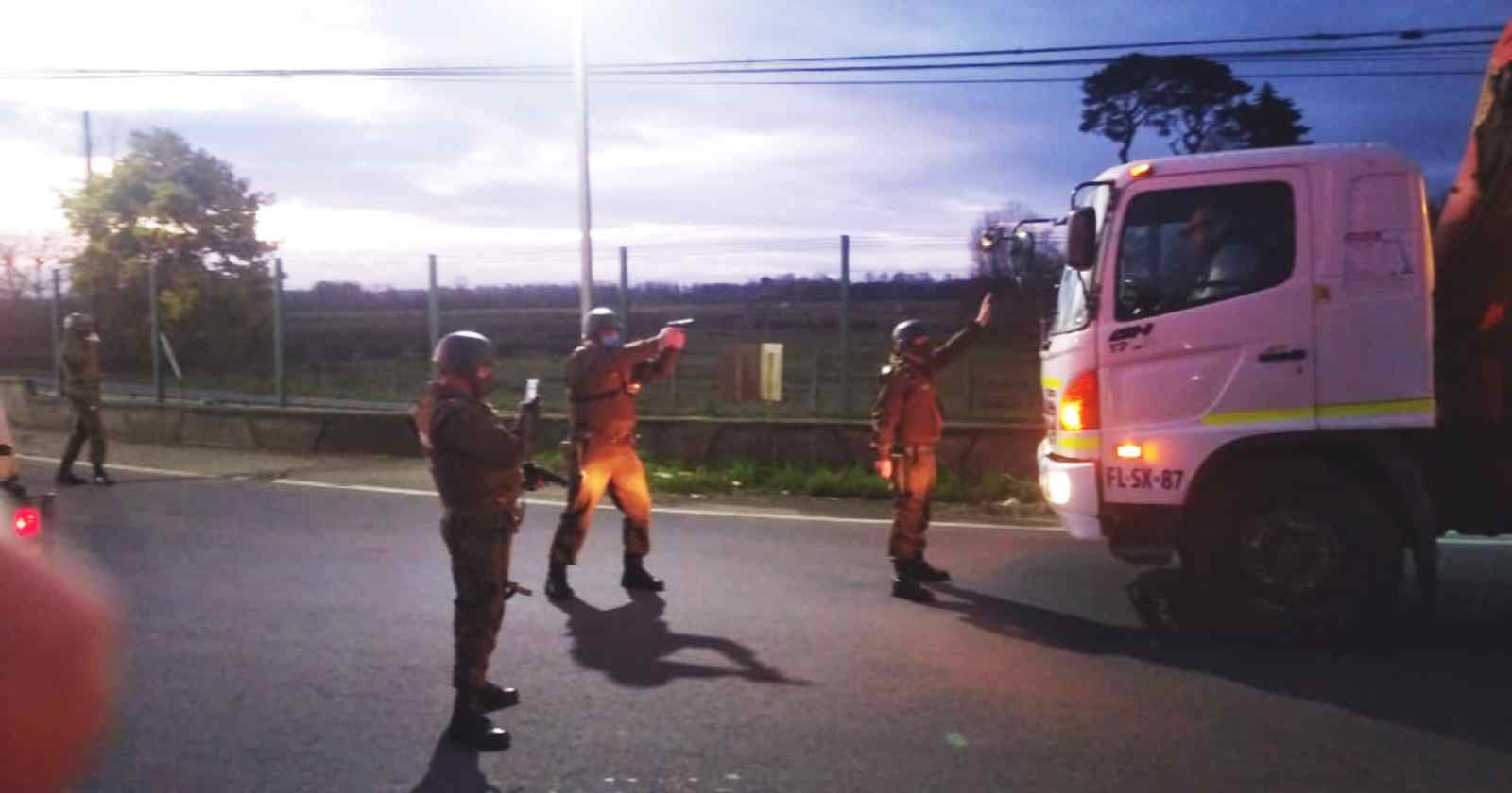 Carabineros pistola camionero