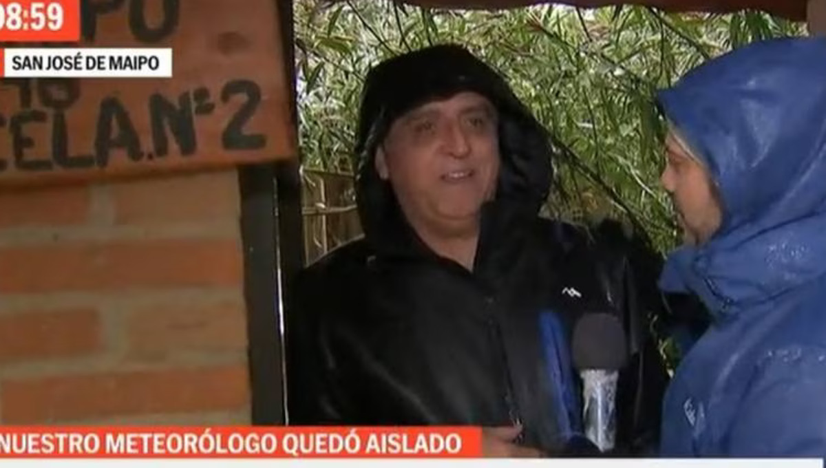 Iván Torres suffered flooding from his house in Cajón del Maipo: 