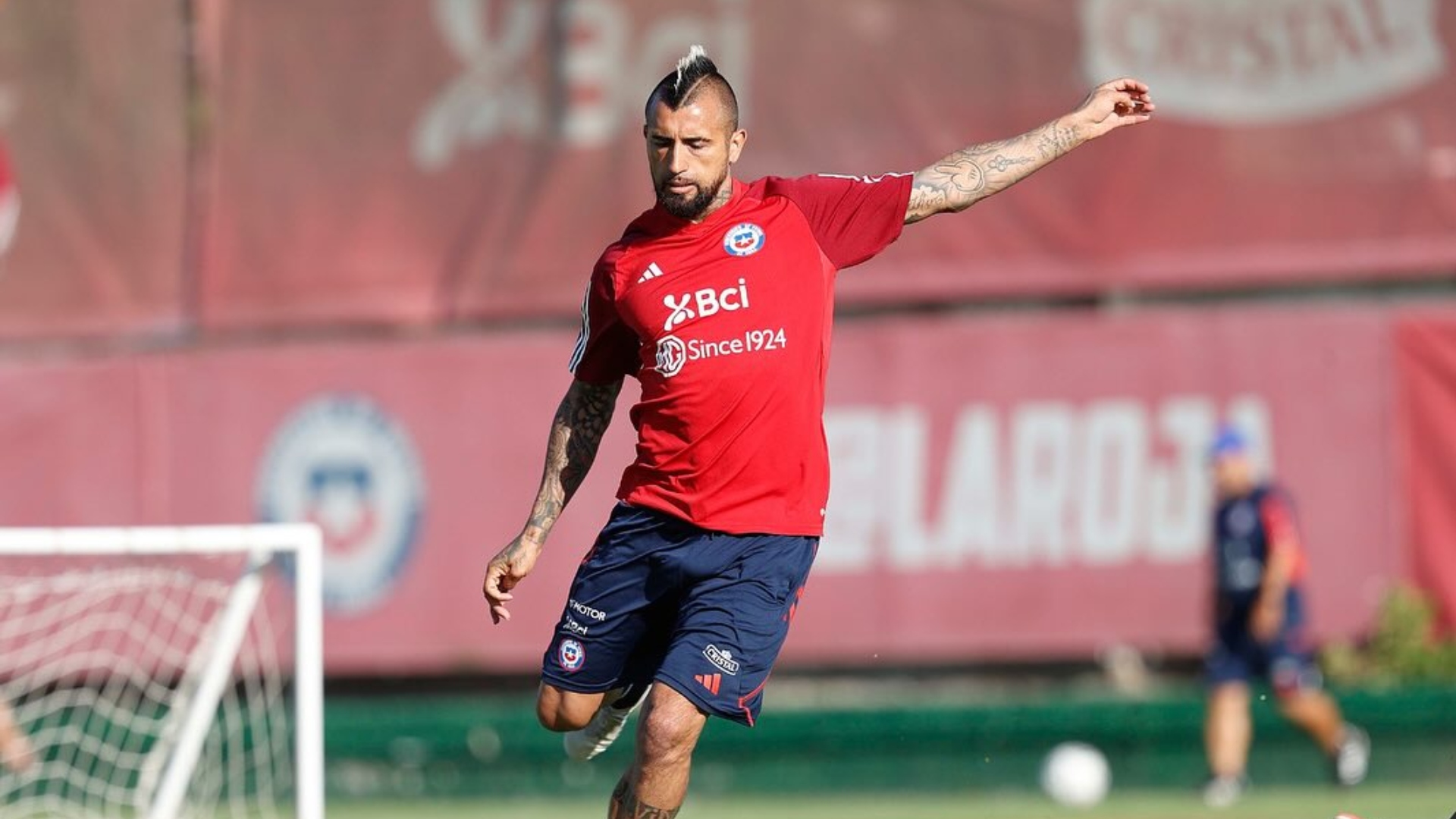 Arturo Vidal Vuelve A Colo Colo Y Se Convierte En El Mejor Pagado Del Club