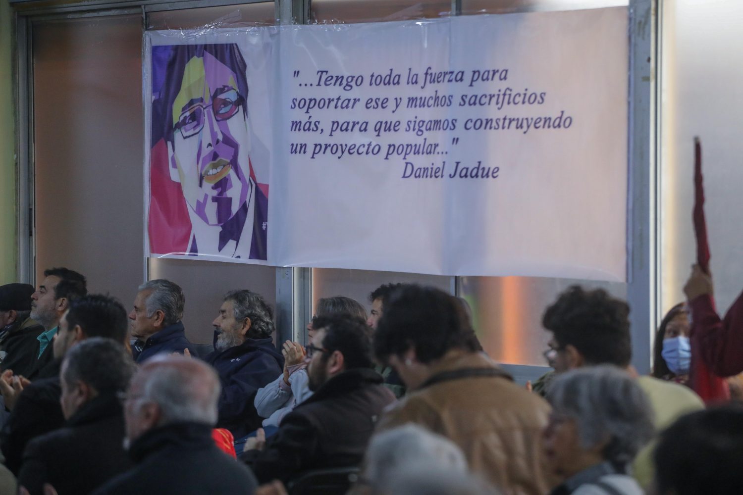 Partido Comunista en el día después de prisión preventiva para Daniel Jadue