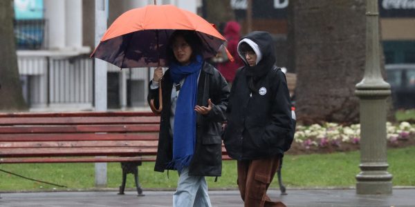 sistema frontal región Metropolitana lluvia en Santiago