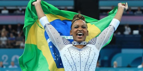 Rebeca Andrade ganó el oro tras vencer a Simone Biles en París 2024