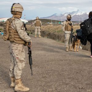 militar herido por migrantes en Colchane y qué dijo Tohá