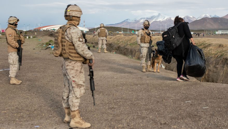 militar herido por migrantes en Colchane y qué dijo Tohá