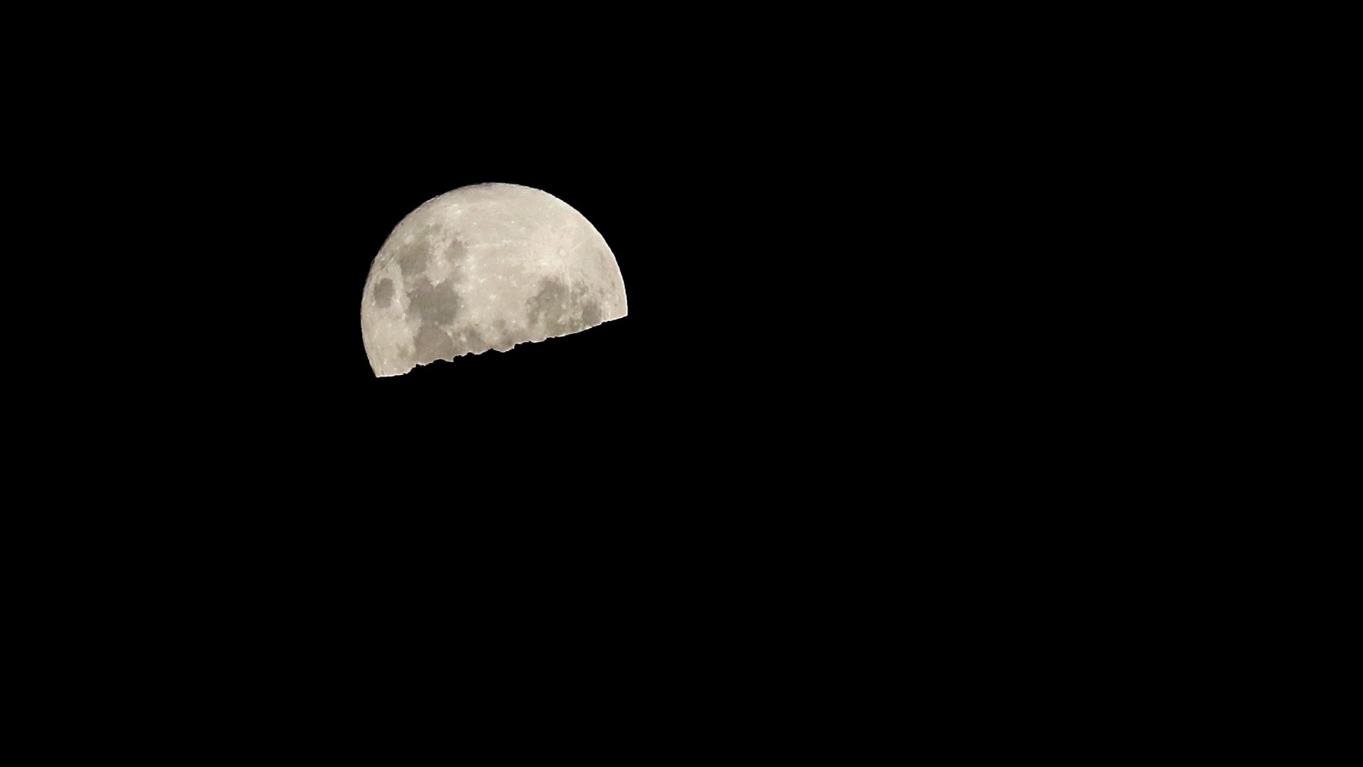 Luna Azul a qué hora se verá este fenómeno astronómico en Chile