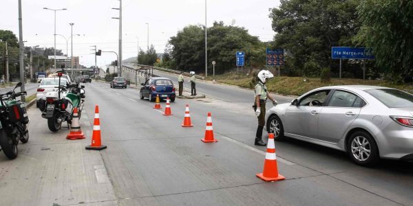 restricción vehicular martes 20 de agosto