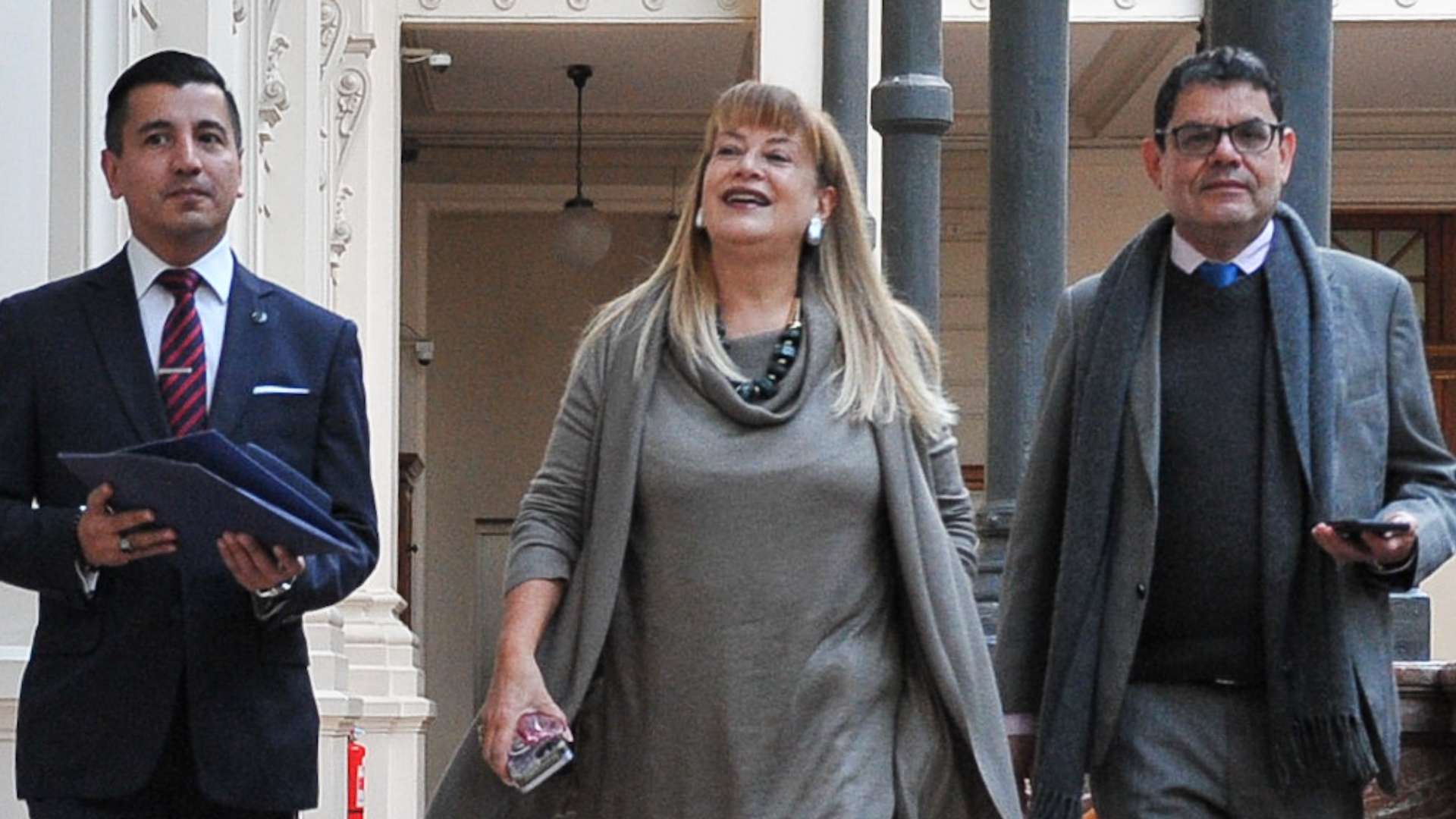 Ángela Vivanco pidió a la Fiscalía no entregar sus chats con Luis Hermosilla a la Corte Suprema