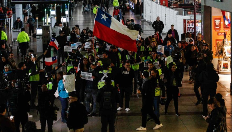 aeropuerto de Santiago huelga