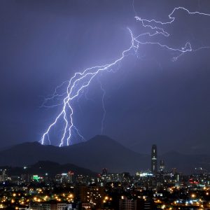 tormenta eléctrica santiago región metropolitana