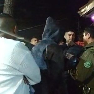 Arturo Vidal Leonardo Gil control de identidad Carabineros