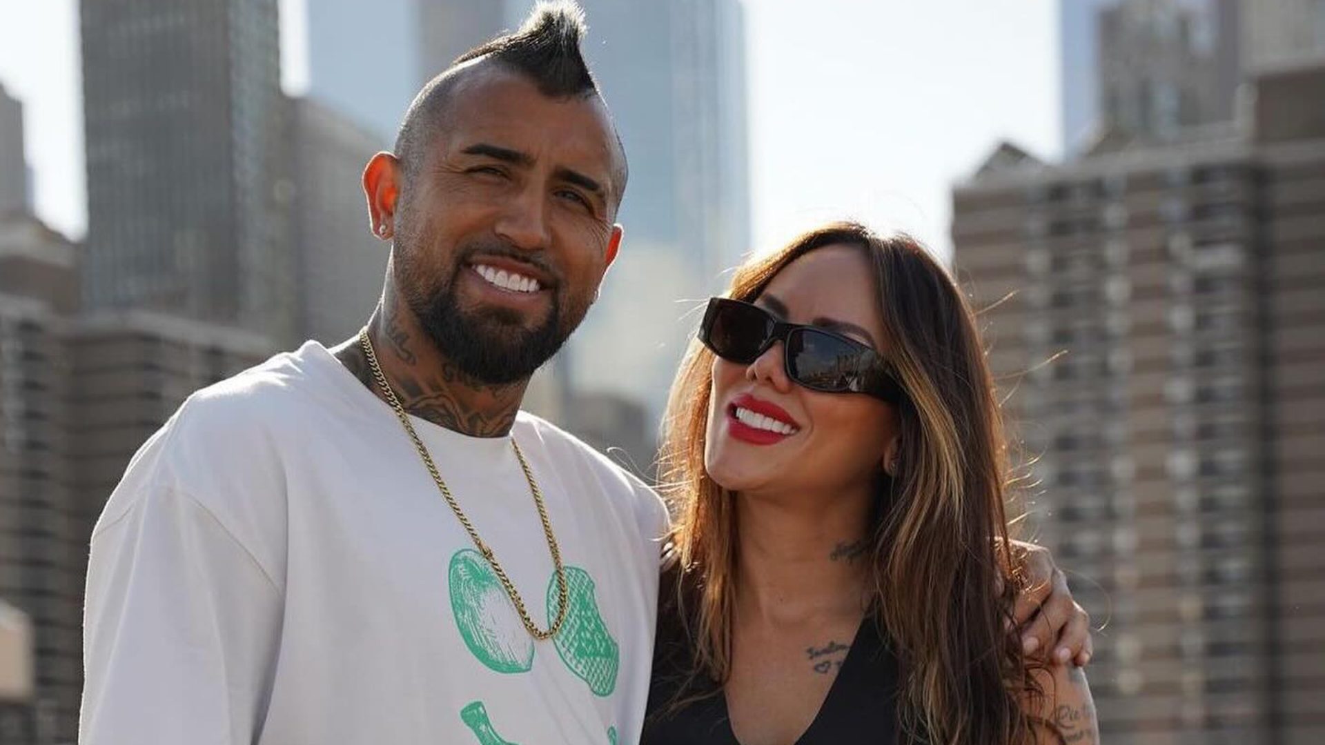 Pareja de Arturo Vidal estalla tras polémica por fiesta de jugadores de Colo Colo: “No saben la rabia que tengo”