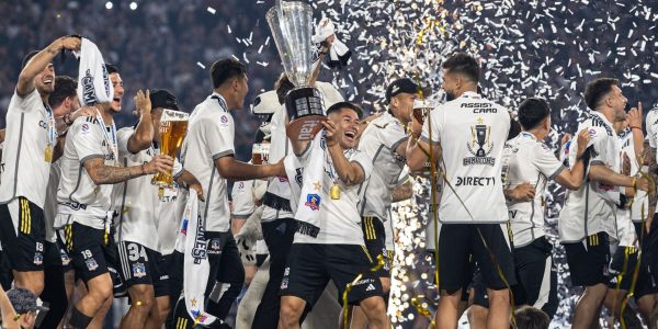 Colo Colo premio campeón