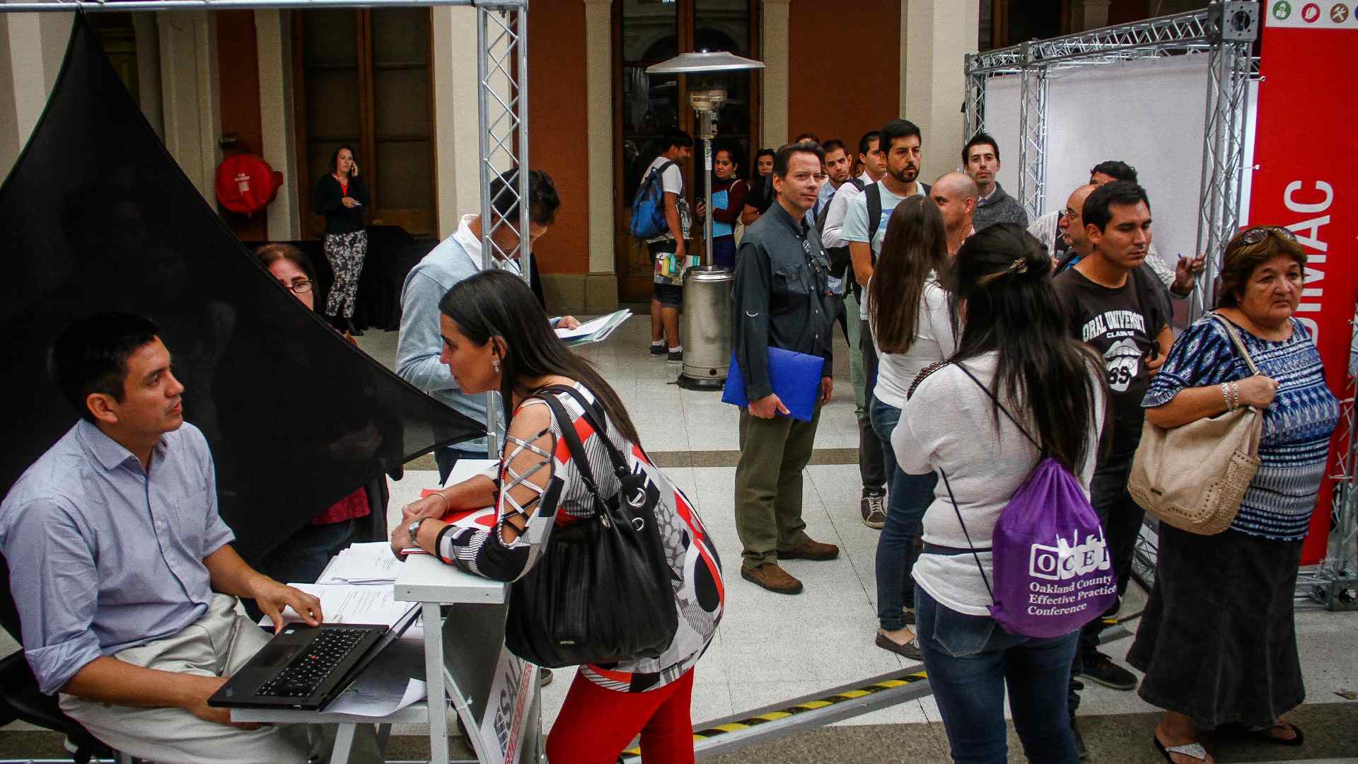 Hay más de 50.000 ofertas de trabajo: estas son las nueve ferias laborales que realizará el SENCE en todo el país