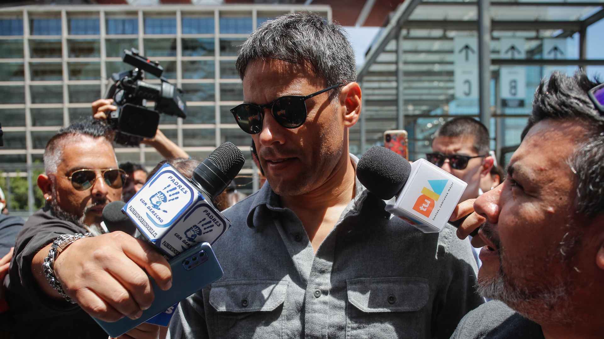 Hermano de Jorge Valdivia detalla su estadía en la cárcel: “Está entusiasmado en conseguir su libertad”