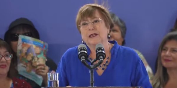 Michelle Bachelet reforma de pensiones