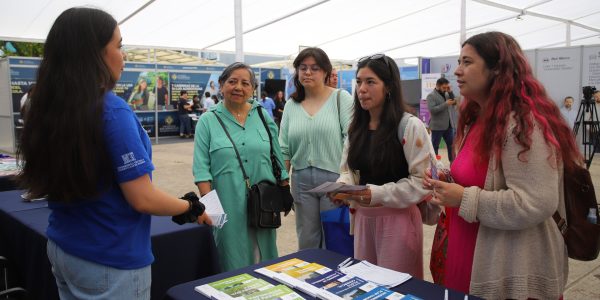 admisión 2025: las carreras universitarias con mayor empleabilidad y su sueldo promedio en Chile