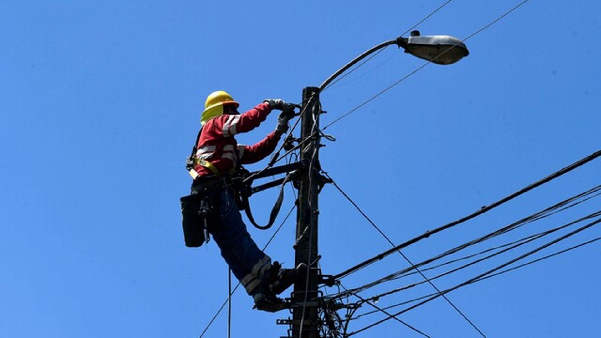 Lo que se sabe del masivo corte de luz que se extiende desde Arica hasta Los Lagos